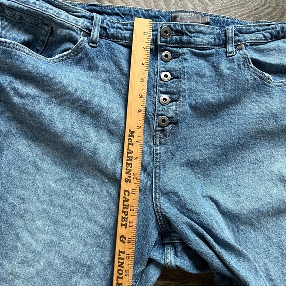 Torrid Mom Straight Vintage Stretch High-Rise Jean Button Fly Women's size 28 - Picture 11 of 12